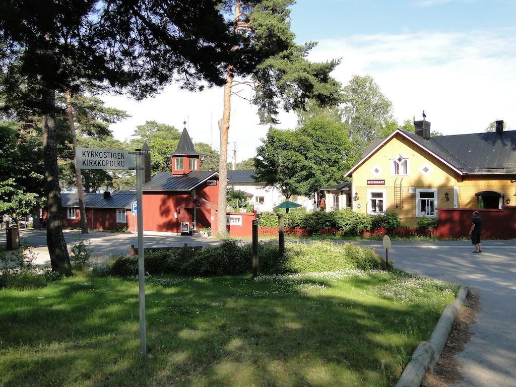 Hotel & Cafe Lanterna Науво Экстерьер фото